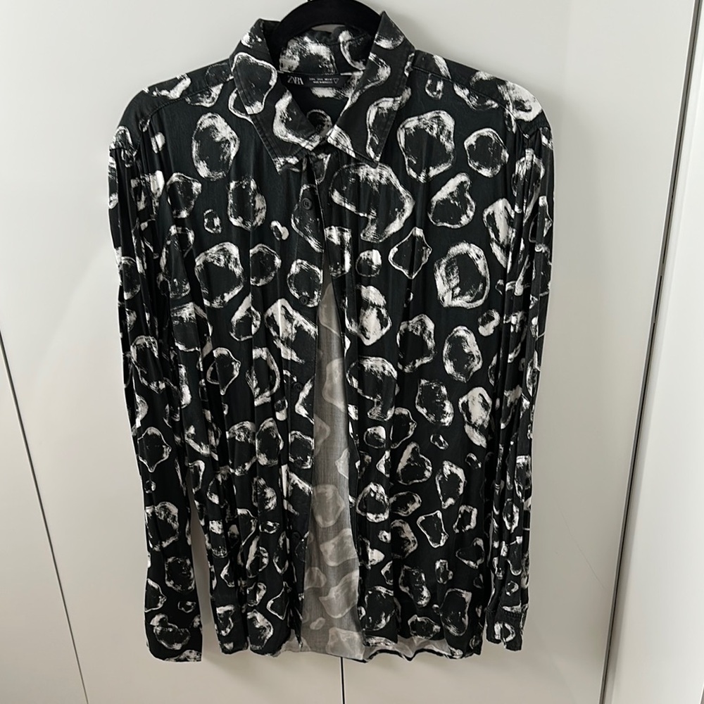 Stylish Black and White Men's Shirt